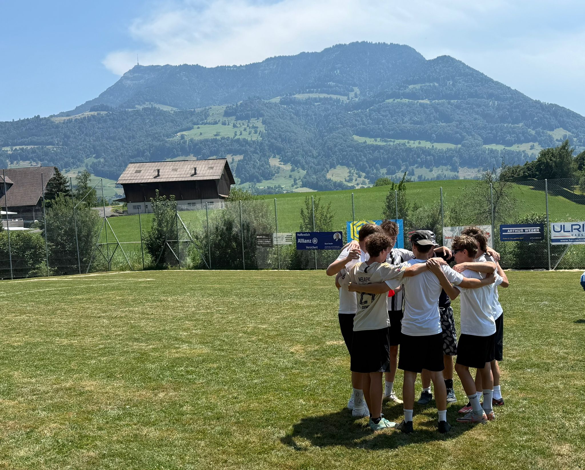 https://www.huesliclub.ch/wp-content/uploads/WhatsApp-Image-2026-06-29-at-18.05.43.jpeg